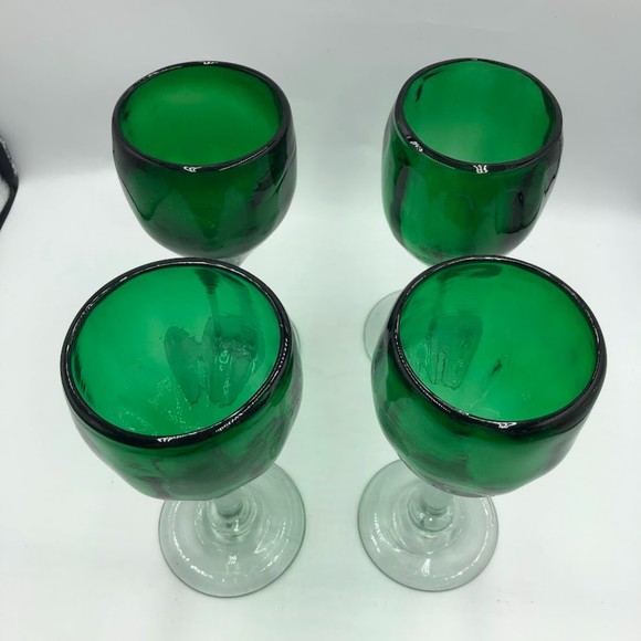 Vintage Handblown Green Collectible Glass Drinkware Stemware Set of 4 Glasses - Picture 3 of 11
